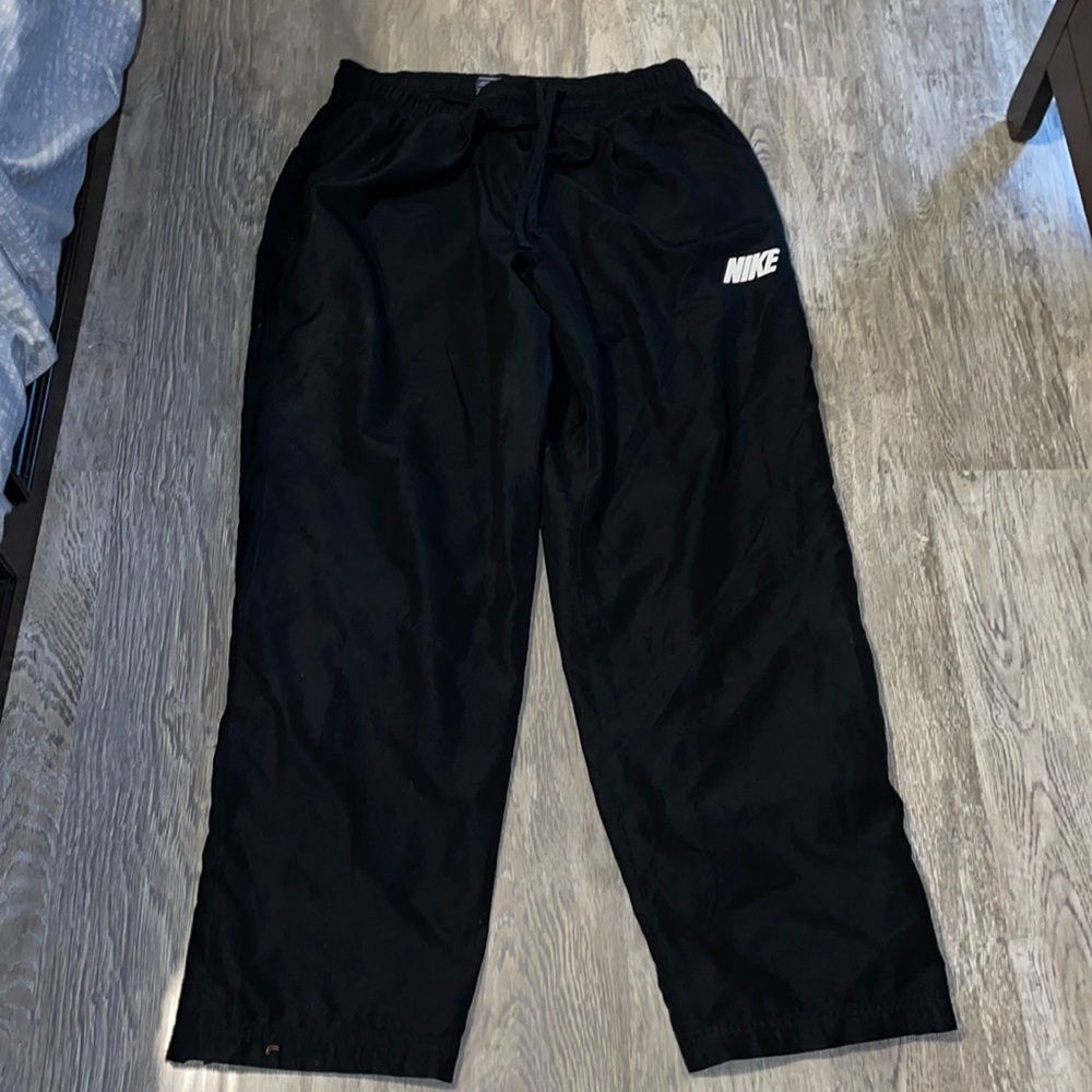 Nike sweat pants XL black gently used retail $95
